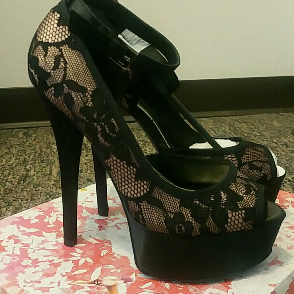 Nude/Black Lace/Satin Heels